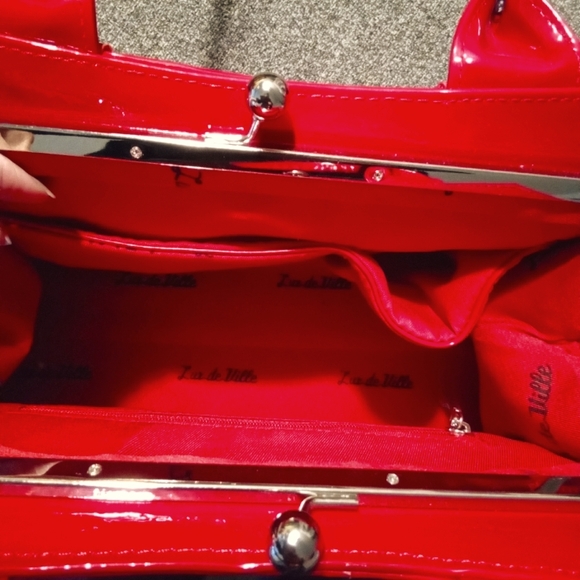 Lux de Ville Red Kisslock Bow Bag - Picture 7 of 14